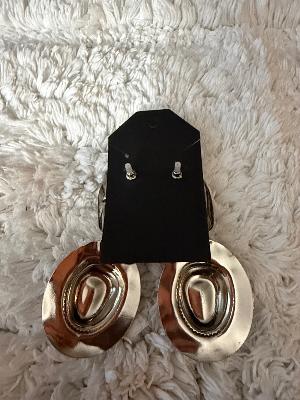 Silver-Tone Cowboy Hat Statement Drop Earrings - Elegant Women's Jewelry - Picture 2 of 3
